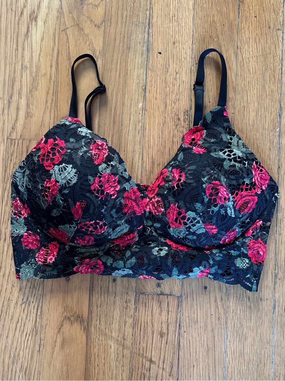 Pink (Victoria’s Secret) Red and Black Floral Wireless Push-up Bra Size Medium